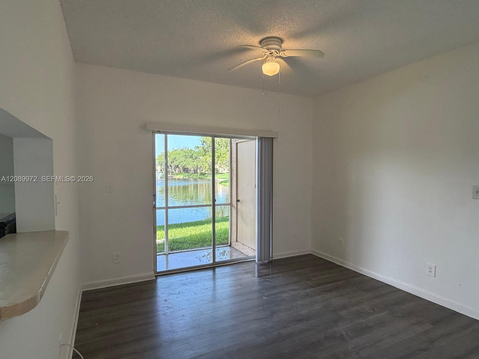 641 Cypress Lake Blvd # J18, Deerfield Beach FL 33064 photo 2