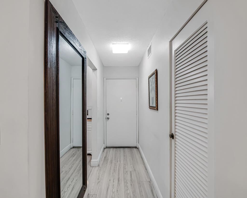 2855 GARDEN Drive S # 102, Palm Springs FL 33461 photo 5