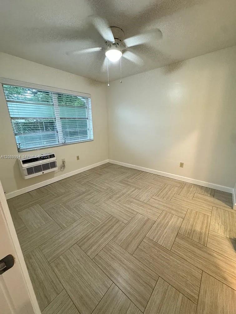 11890 NE 16th Ave # 4, Miami FL 33161 photo 5
