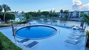 Hallandale Beach, FL 33009 photo 4