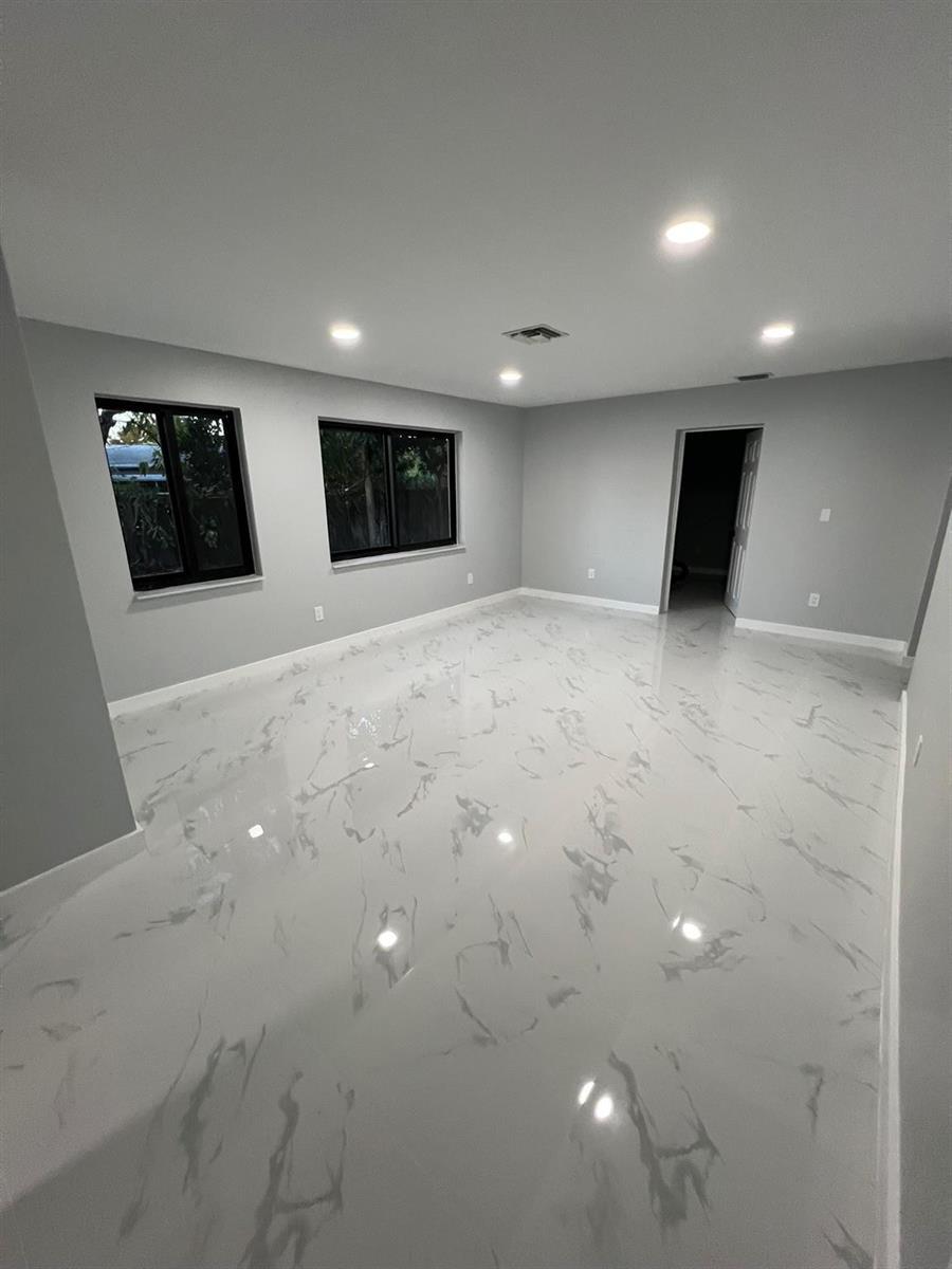285 NE 43RD Street, Deerfield Beach FL 33064 photo 4
