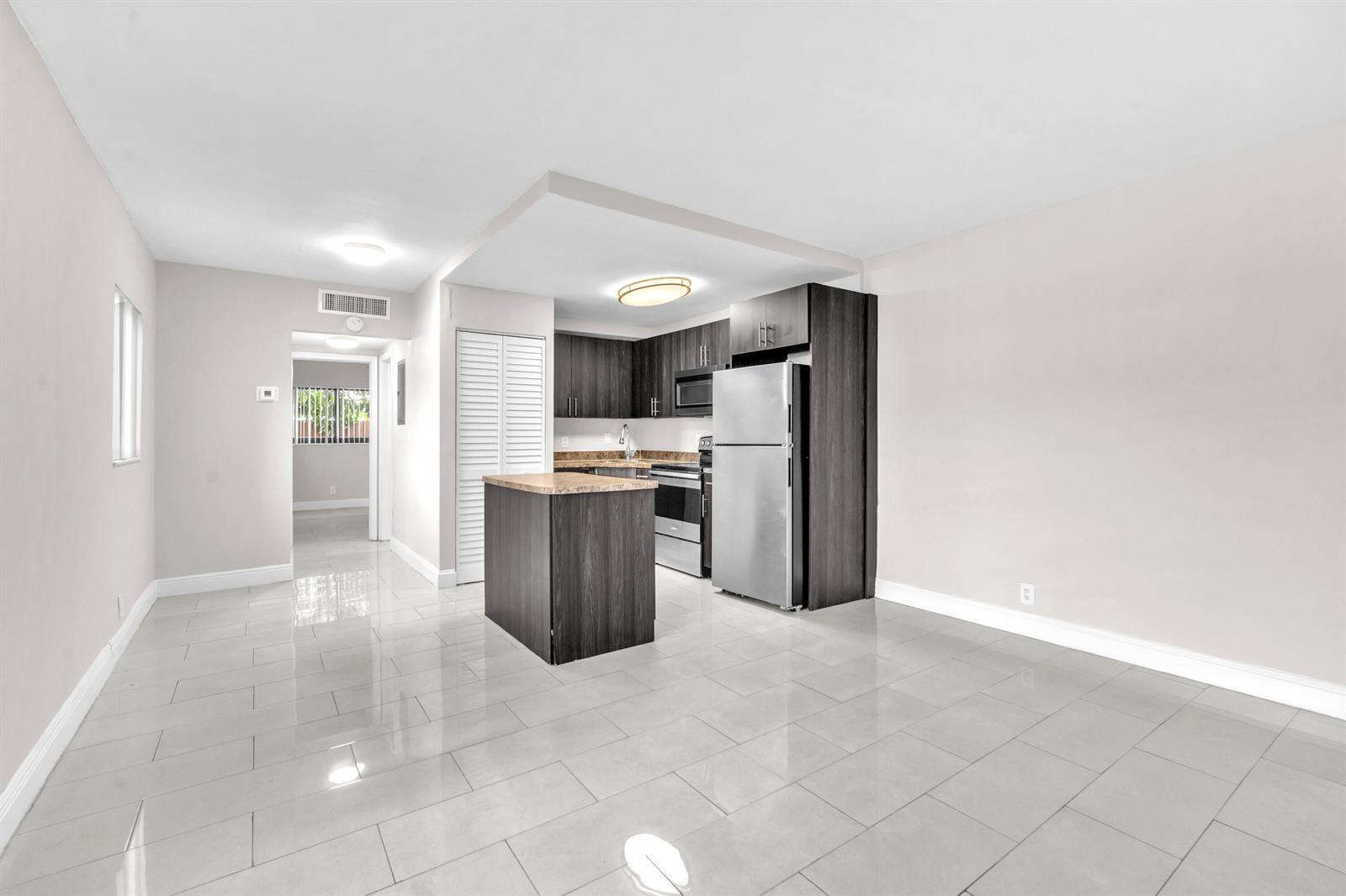 520 NE 45th Street, Boca Raton FL 33431 photo 5