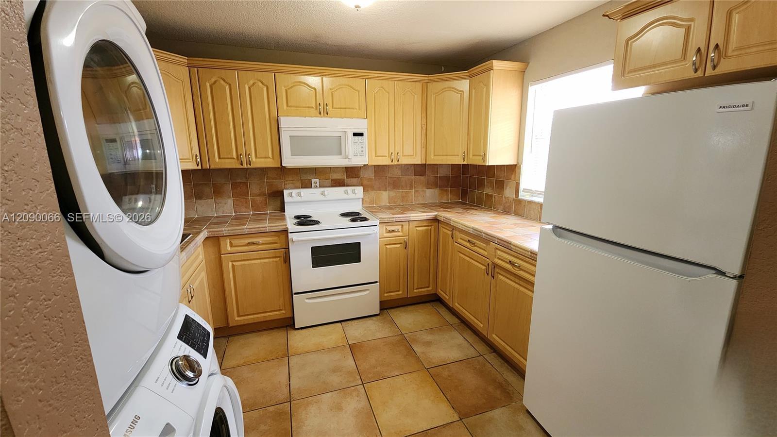 7830 NW 33rd St # 305, Davie FL 33024 photo 4