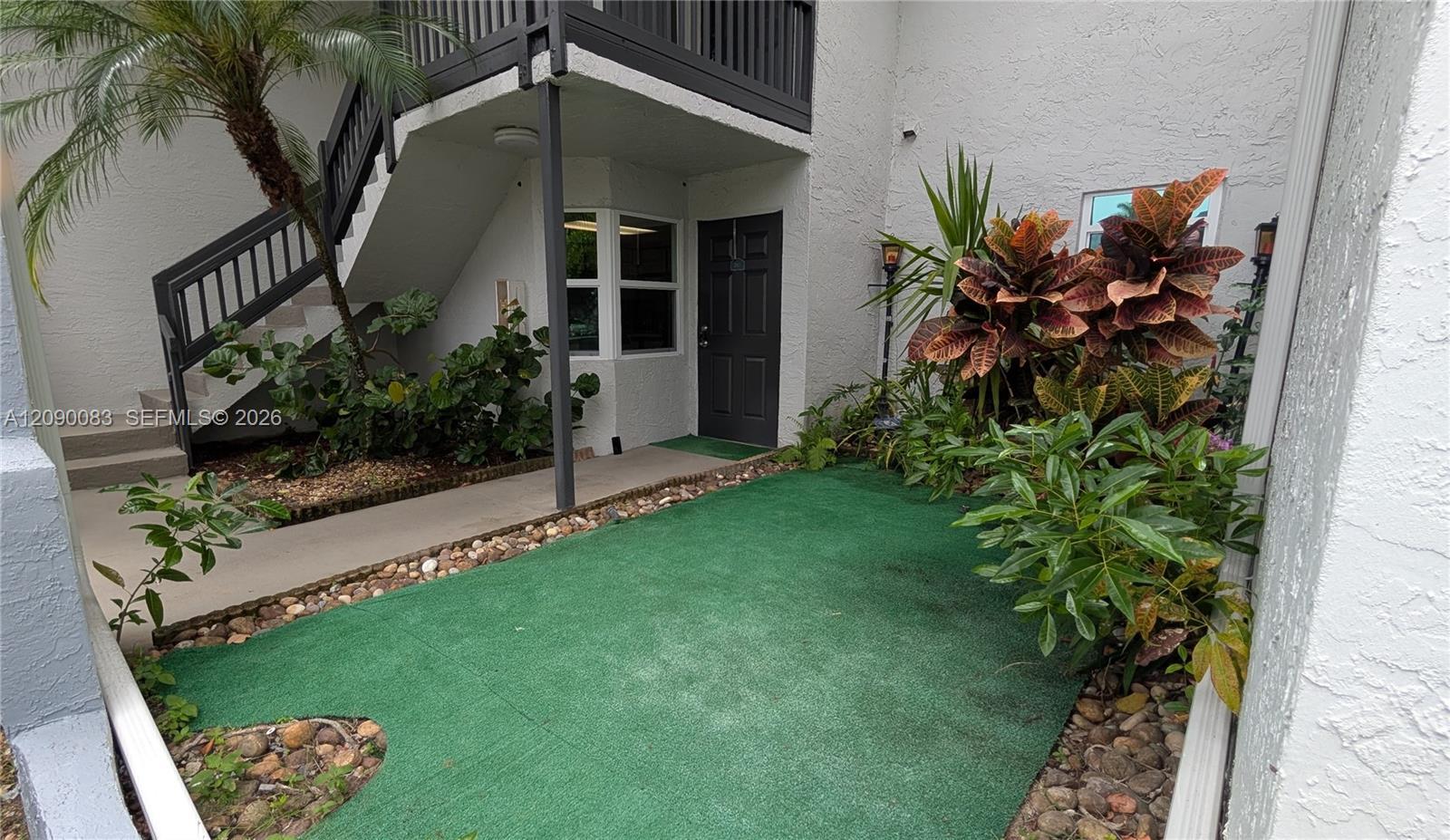 211 SW 113th Way # 211, Pembroke Pines FL 33025