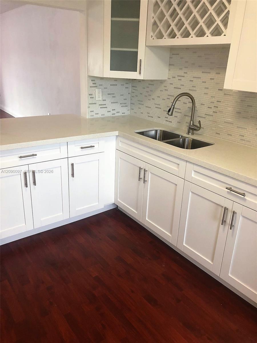 18900 NE 3rd Ct # 515, Miami FL 33179 photo 5