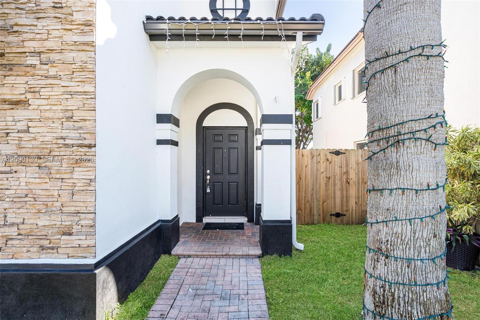 16350 SW 50th Ter, Miami FL 33185 photo 3