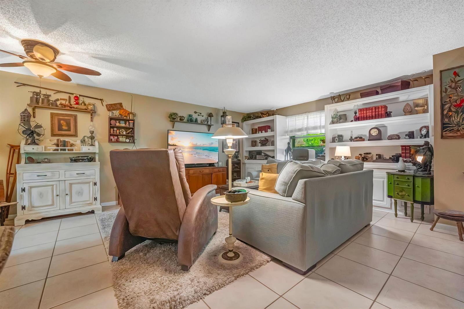1142 N University Drive, Plantation FL 33322 photo 4