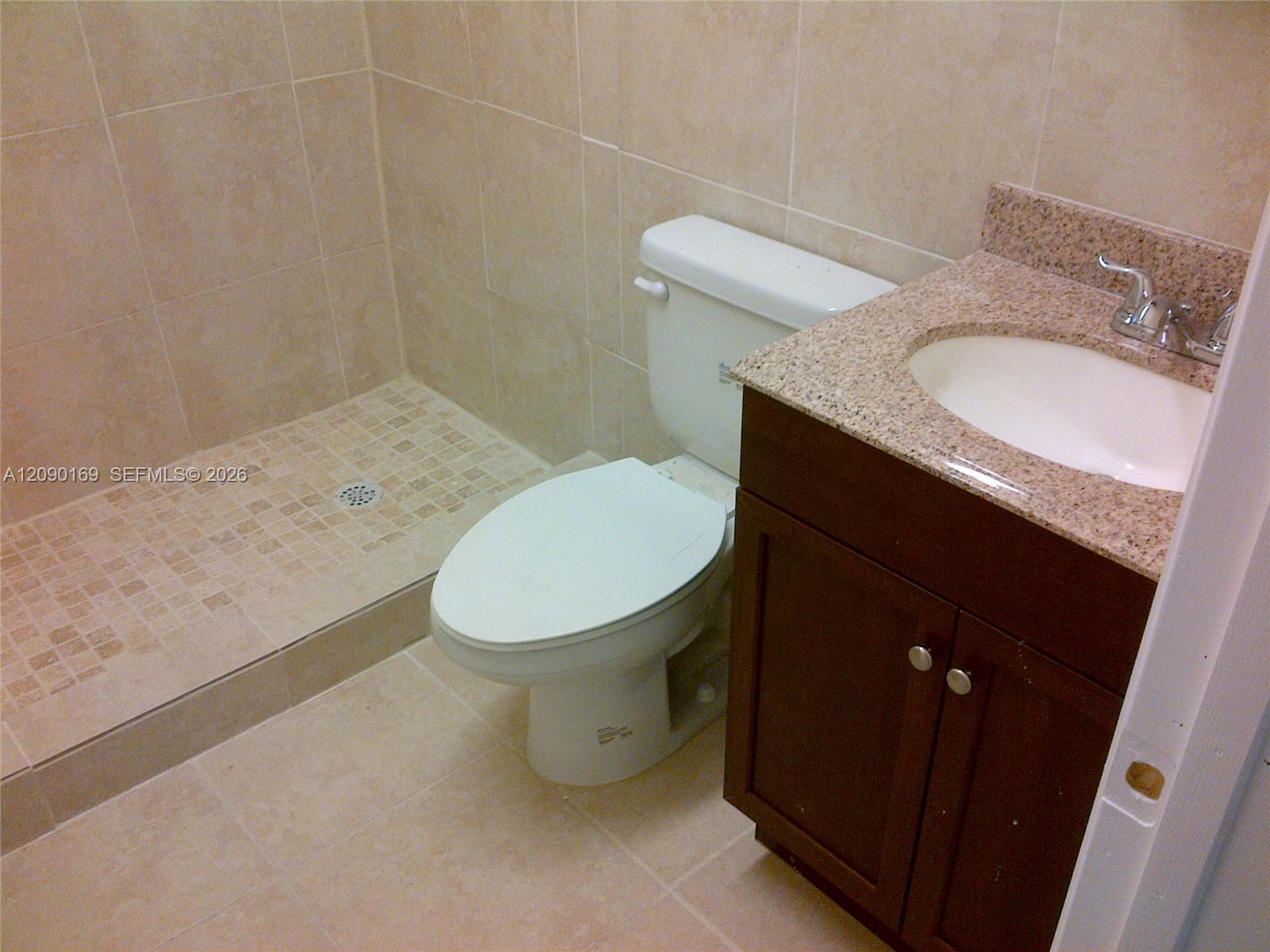 28 SW 8th St # 2, Hallandale Beach FL 33009 photo 4