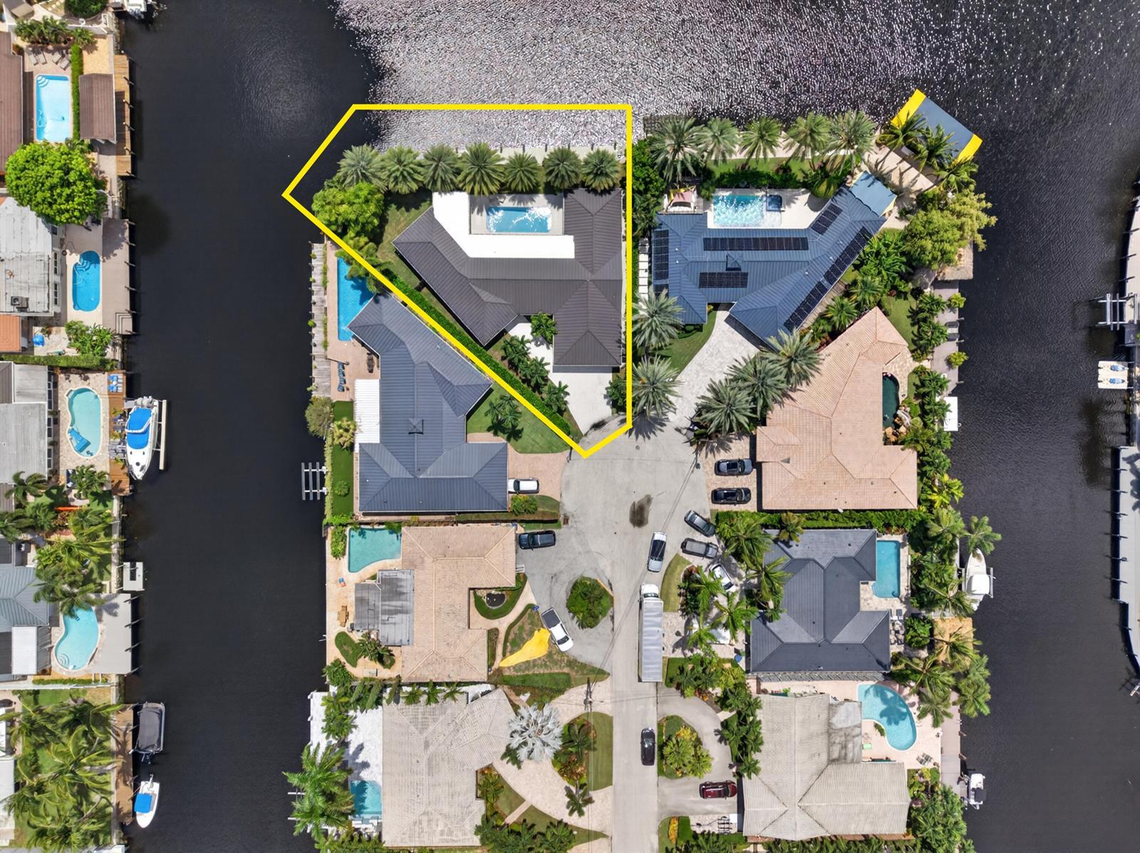 2118 NE 15TH Terrace, Wilton Manors FL 33305