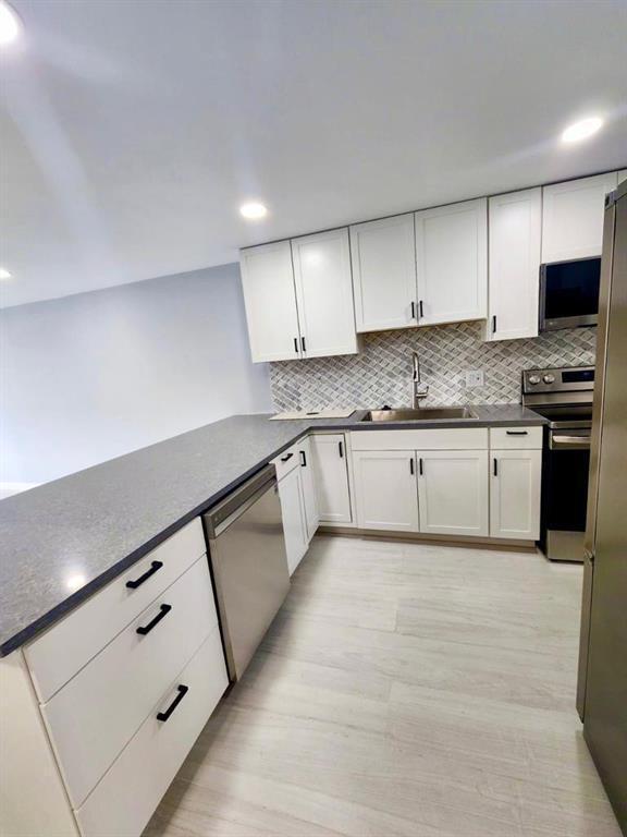 2322 S CYPRESS BEND Drive # 210, Pompano Beach FL 33069 photo 3