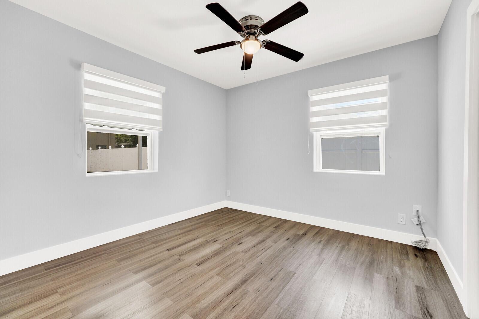 1134 S RIDGE Street, FL 33460 photo 5
