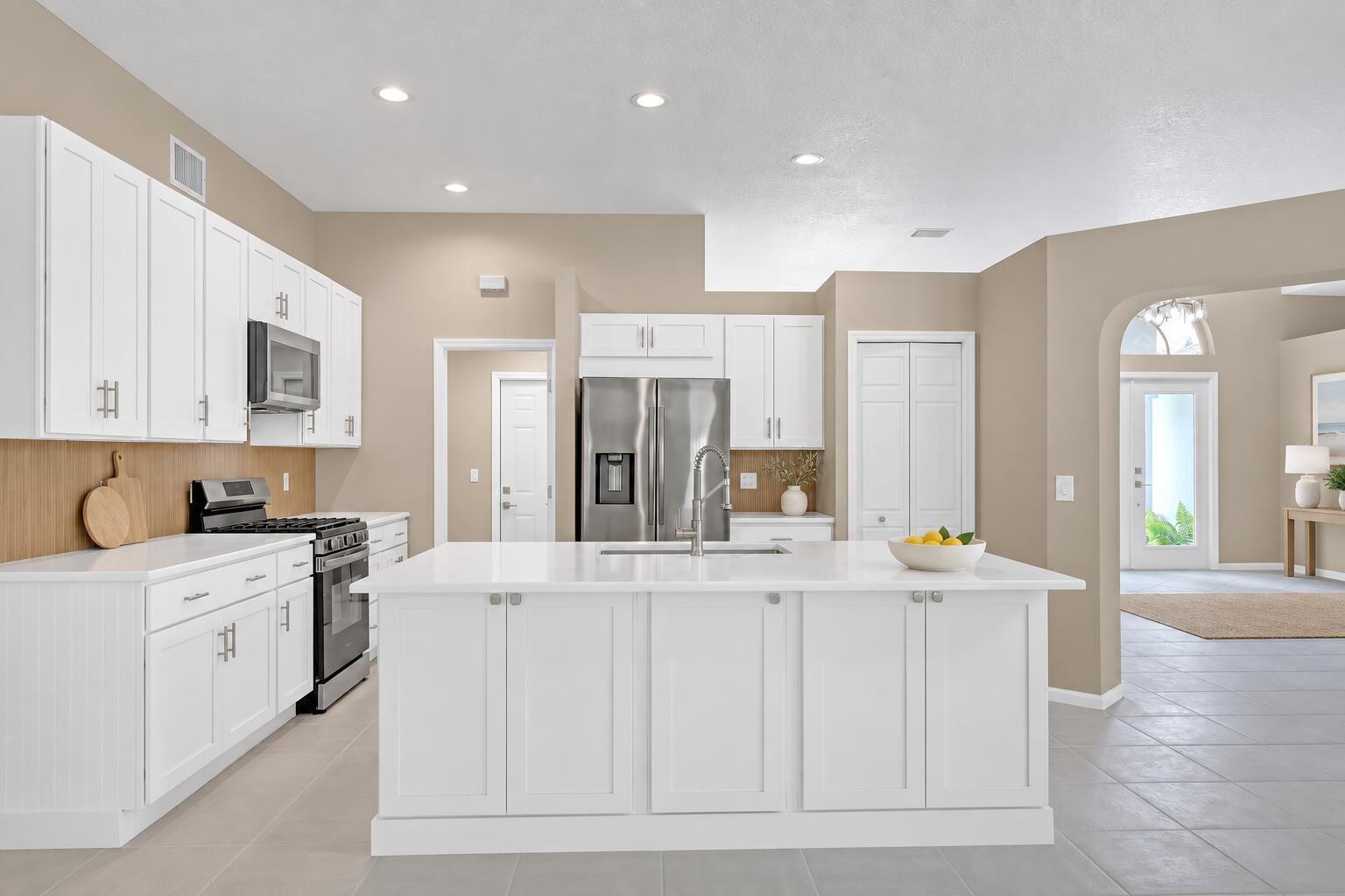 16085 E SECRETARIAT Drive, FL 33470 photo 4