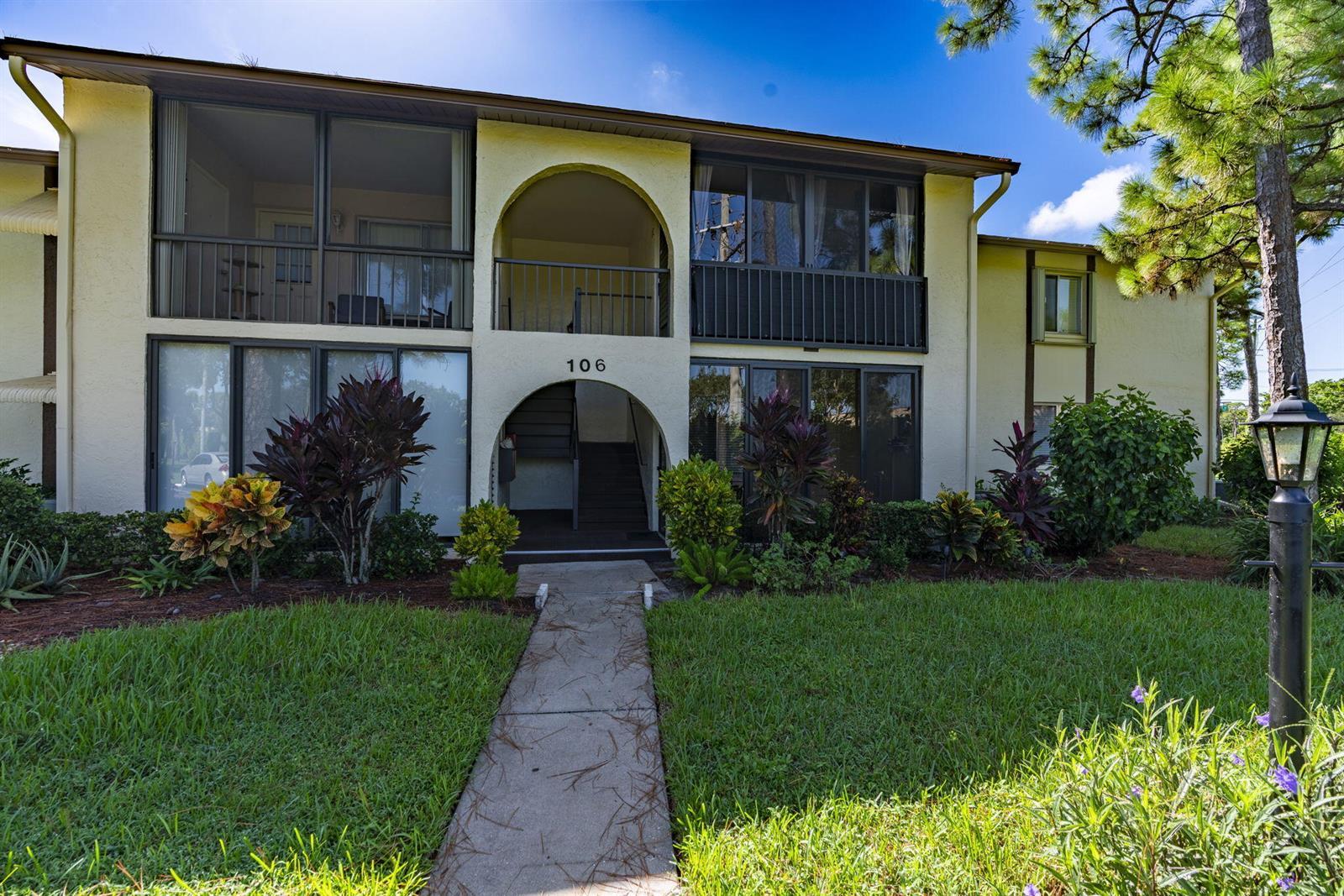 106 LAKE PINE Circle # 2, FL 33463 photo 2