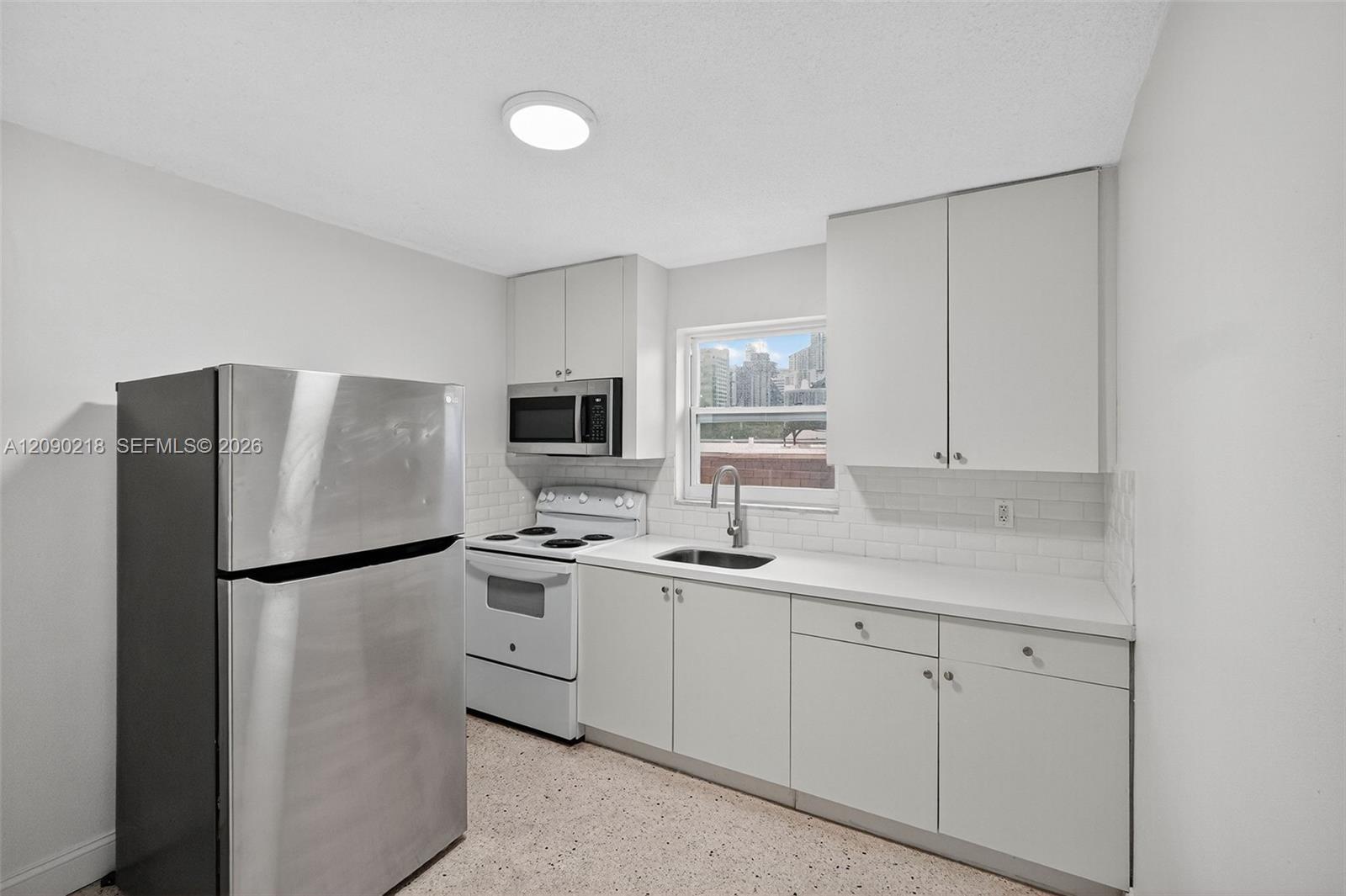 458 SW 9th St # 2, Miami FL 33130