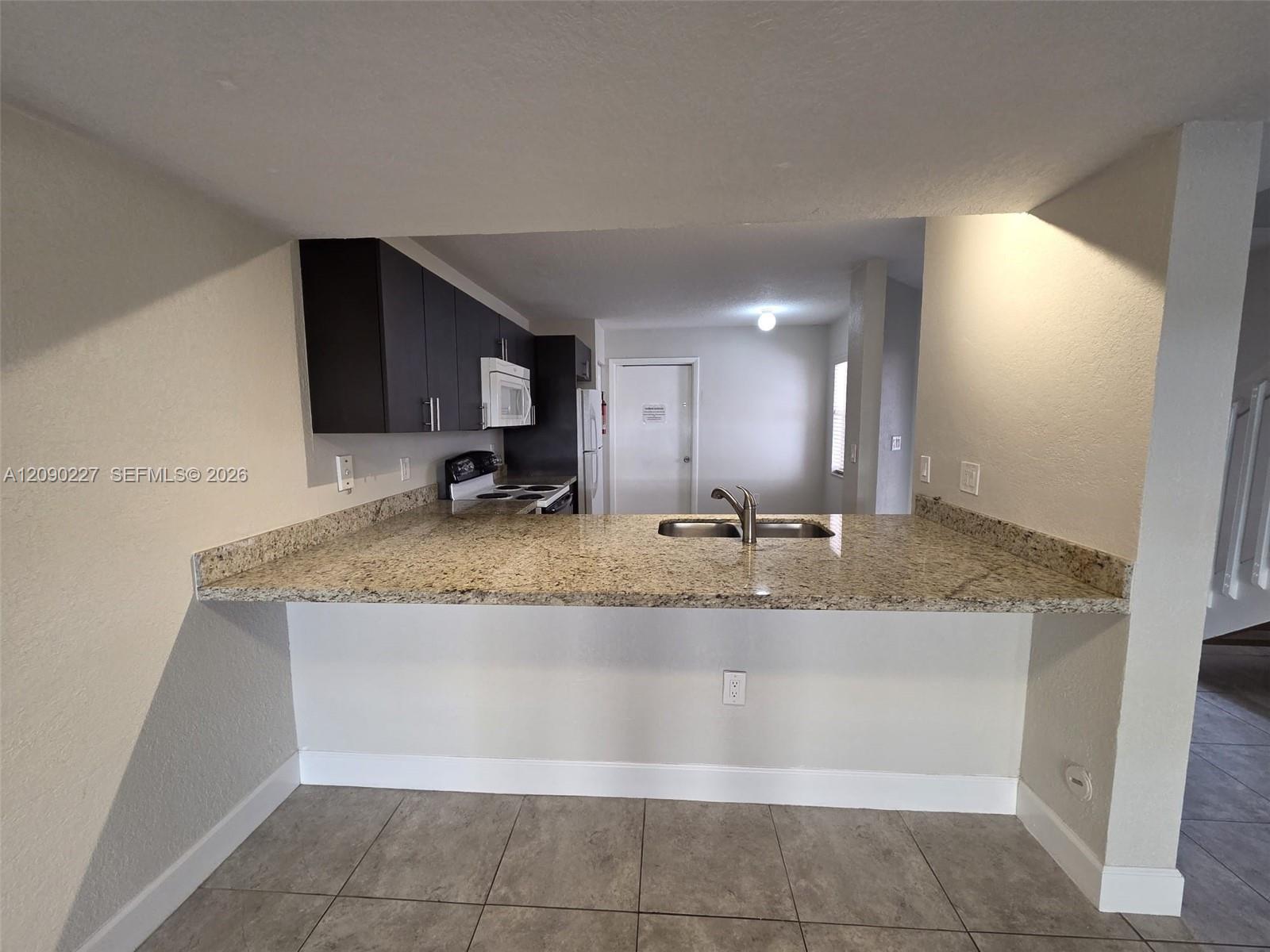 Pembroke Pines, FL 33026 photo 3