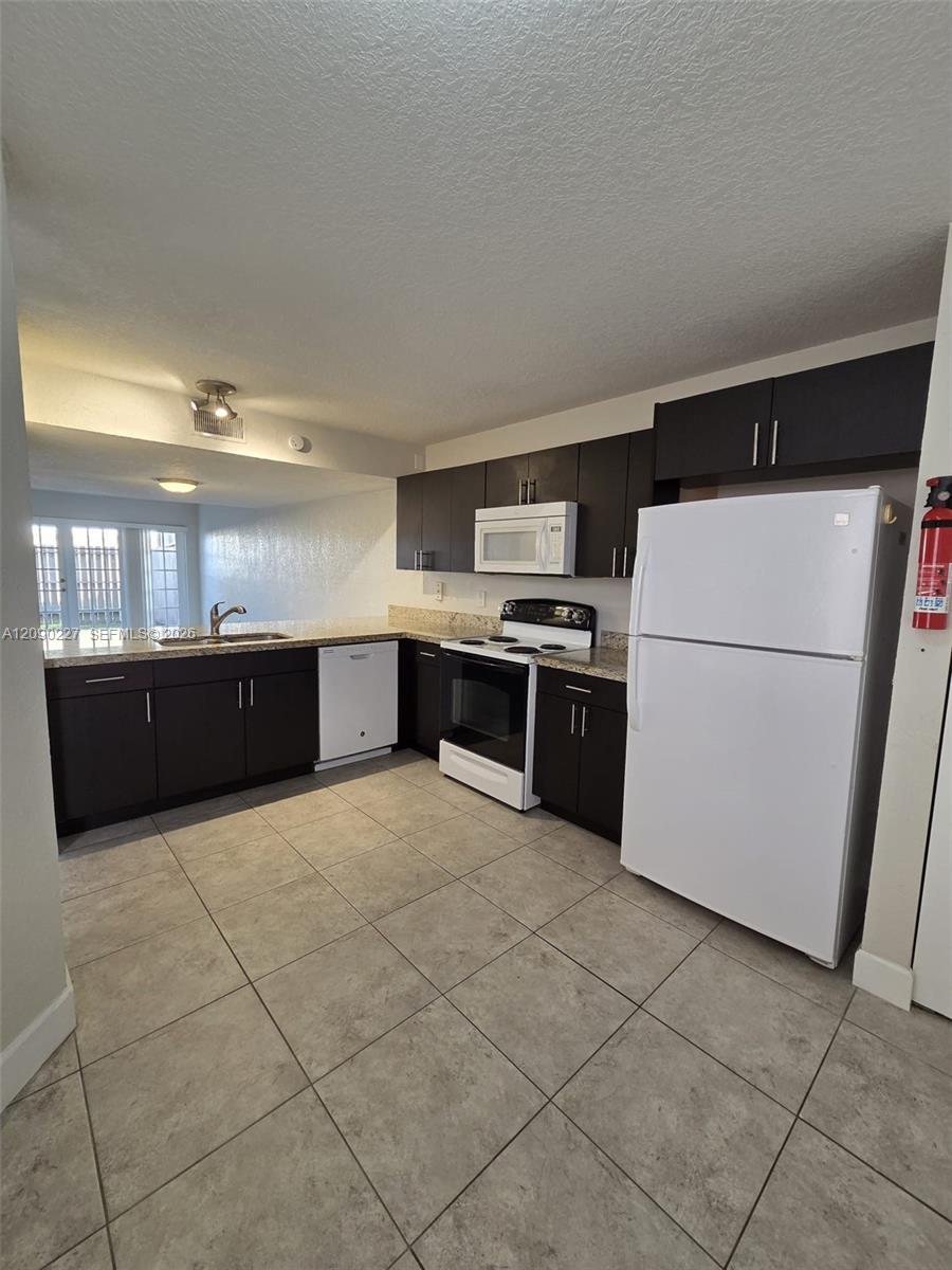 Pembroke Pines, FL 33026 photo 4