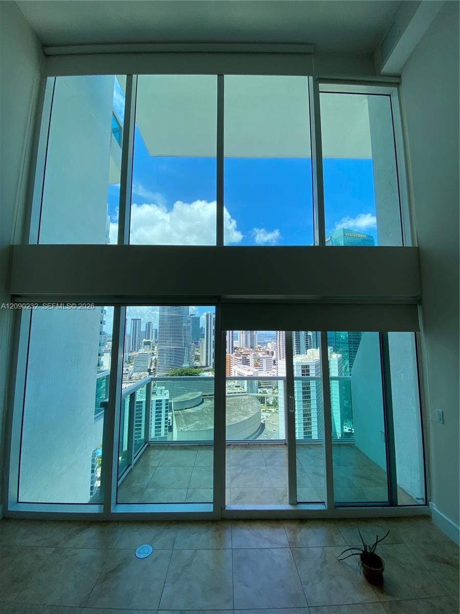 41 SE 5th St # 1803, Miami FL 33131 photo 4