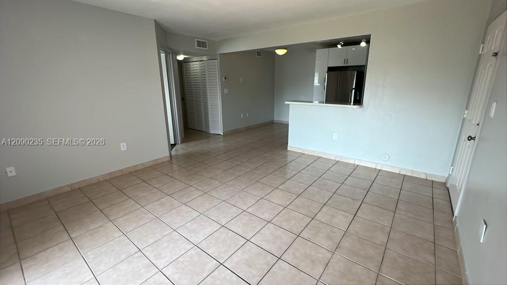 200 W Palm Cir W # 104, Pembroke Pines FL 33025 photo 4