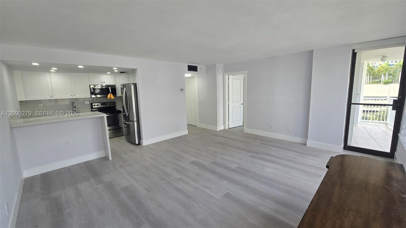 1440 Brickell Bay Dr # 909, Miami FL 33131 photo 2