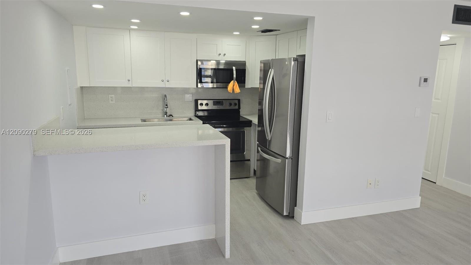 1440 Brickell Bay Dr # 909, Miami FL 33131 photo 3