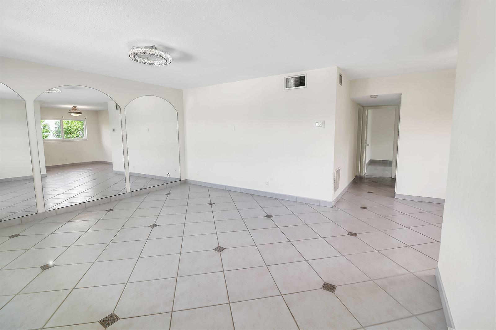 4111 NE 21ST Way # 211C, Lighthouse Point FL 33064 photo 5