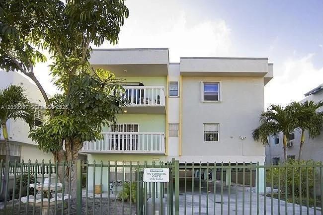 1530 Pennsylvania Ave # 202, Miami Beach FL 33139