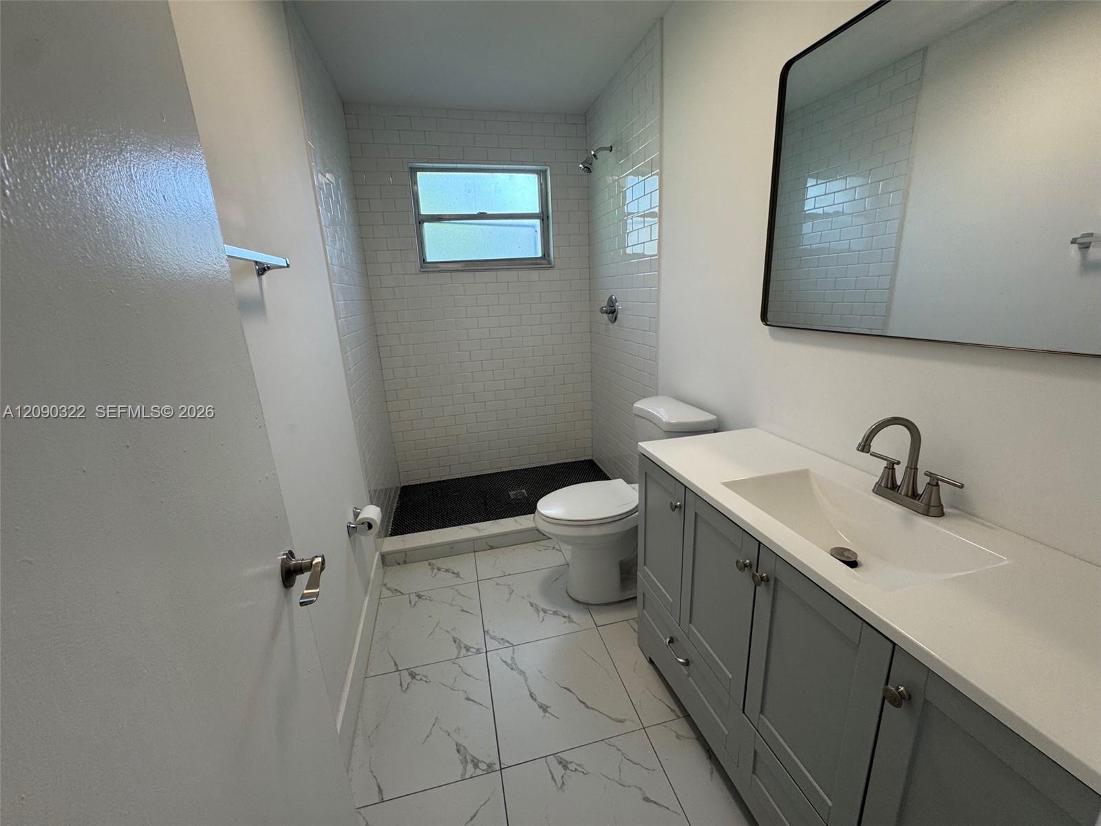 2628 SW 31st Pl # 2628, Miami FL 33133 photo 4