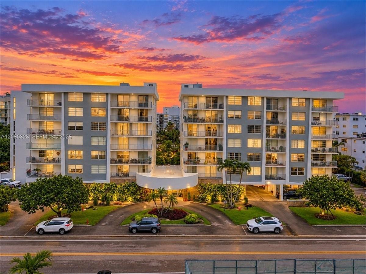1050 93rd St # 3G, Bay Harbor Islands FL 33154 photo 3