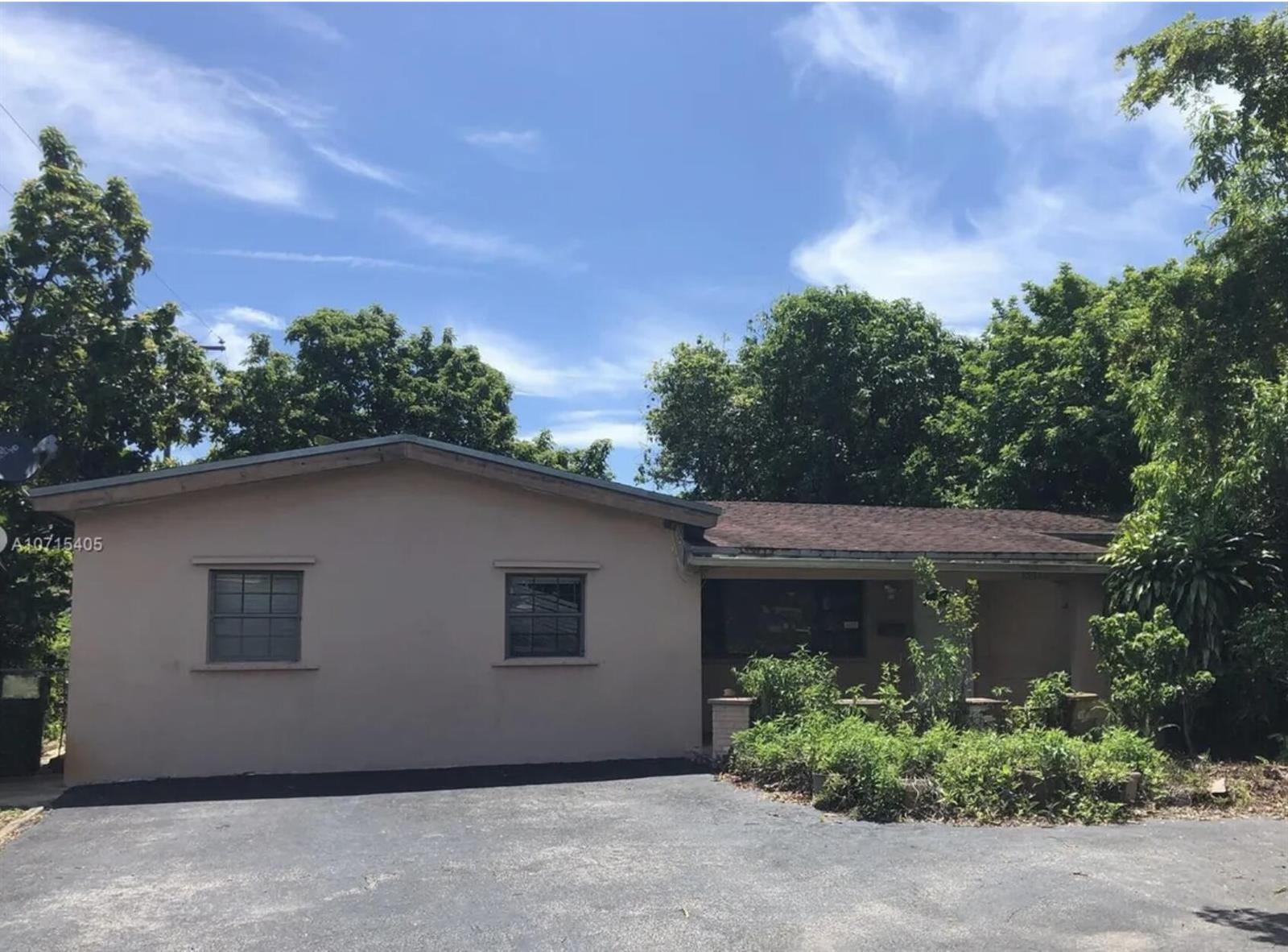 7571 LASALLE Boulevard, Miramar FL 33023
