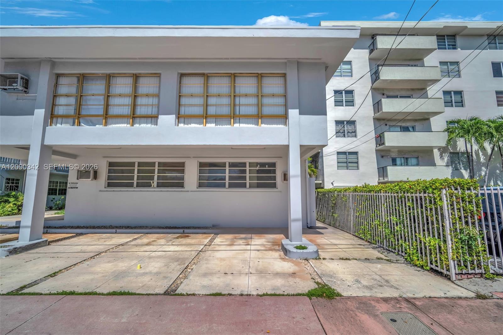 8010 Tatum Waterway Dr # 5, Miami Beach FL 33141 photo 3