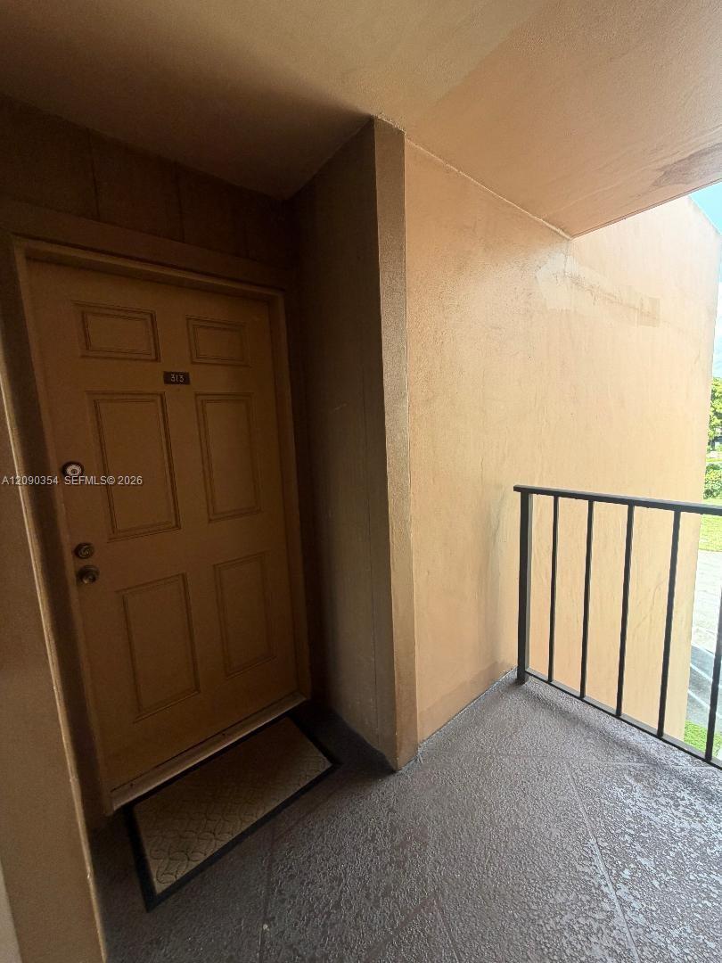 10975 SW 107th St # 313, Miami FL 33176 photo 2