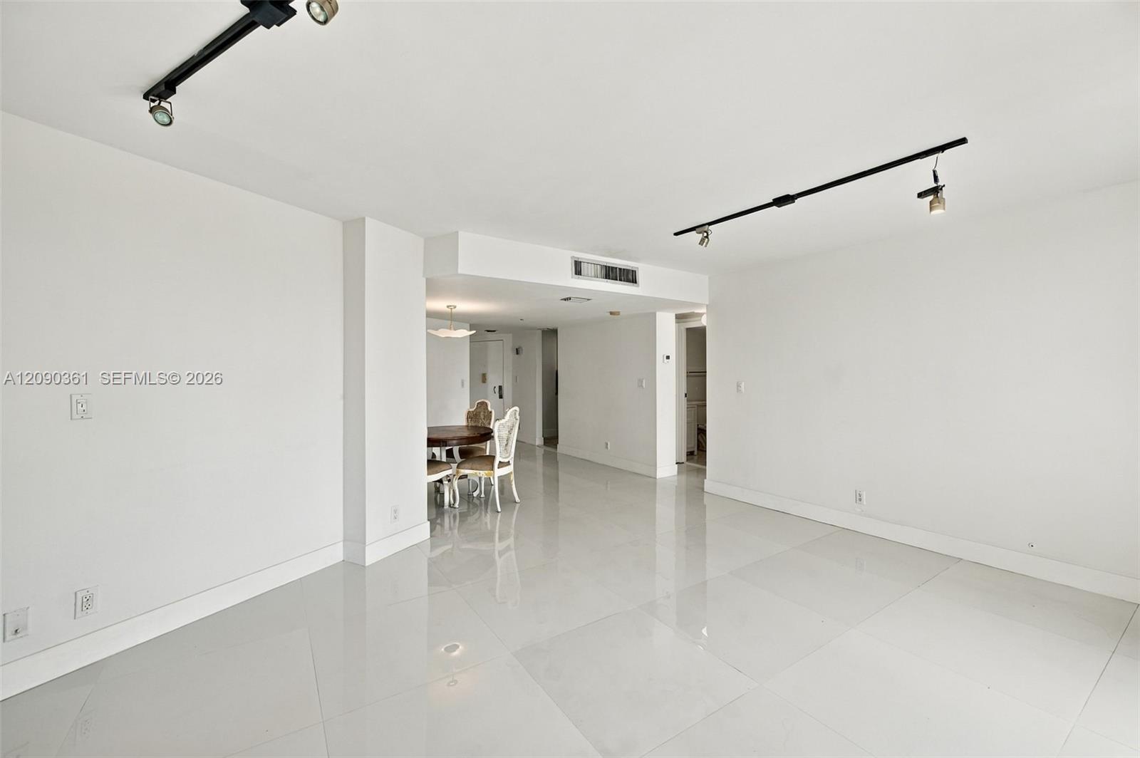 3475 N Country Club Dr # 502, Aventura FL 33180 photo 5