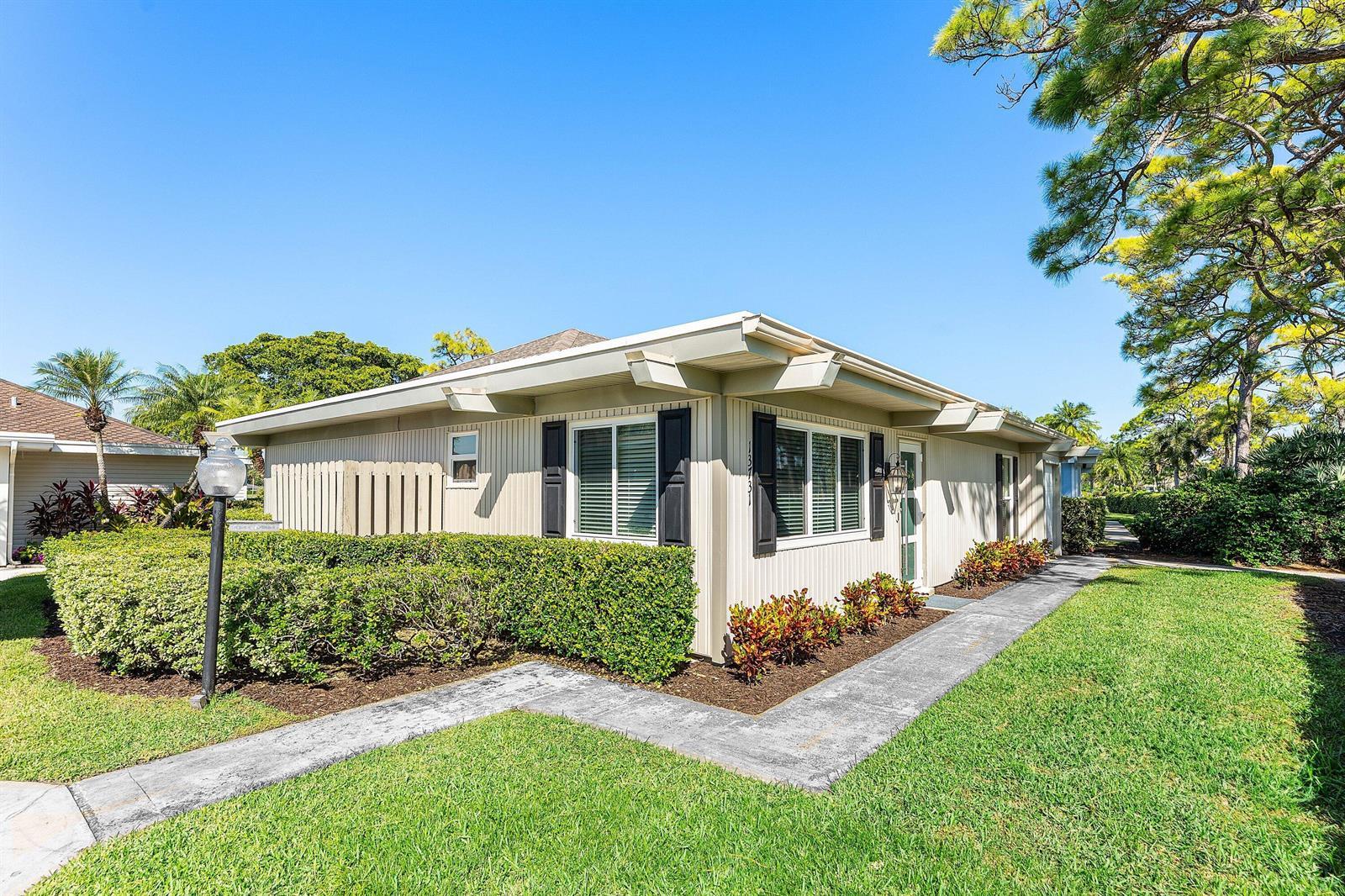 13731 Eastpointe Way, Palm Beach Gardens FL 33418 photo 2