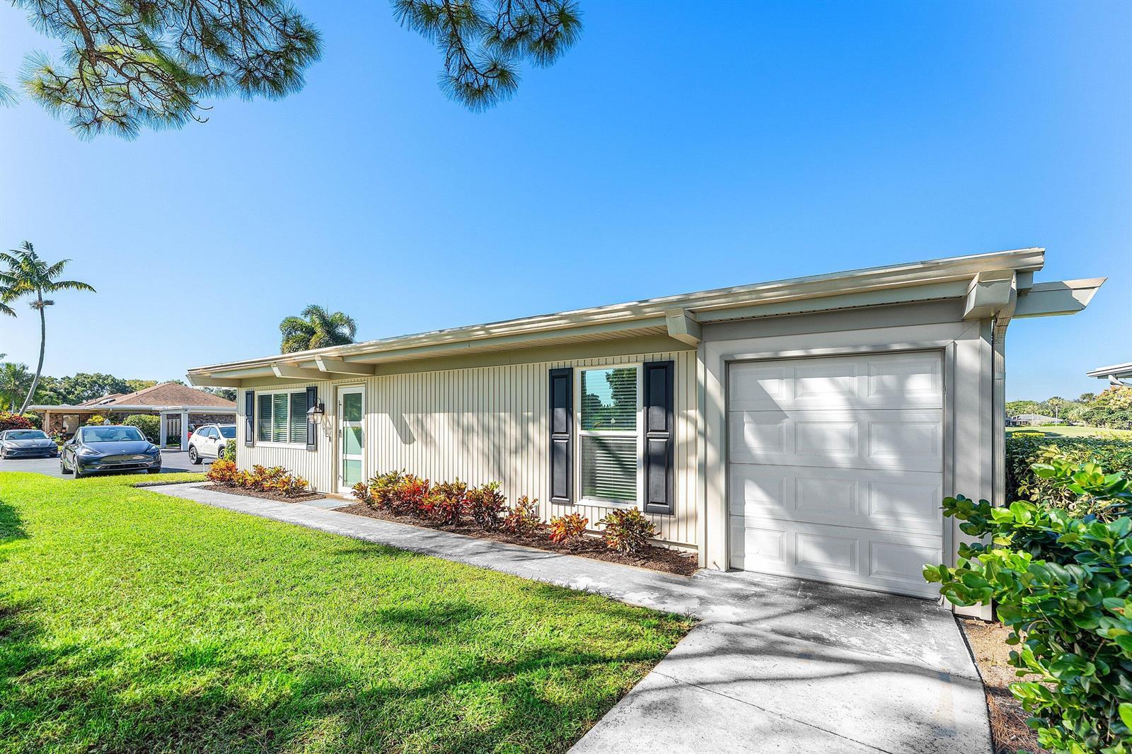 13731 Eastpointe Way, Palm Beach Gardens FL 33418 photo 3