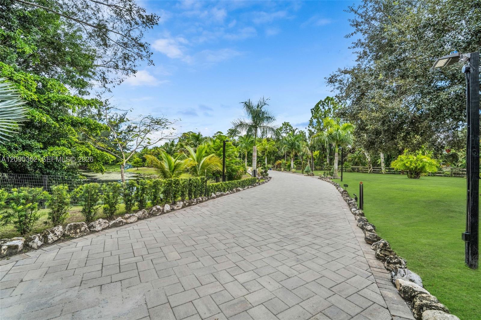 14800 April Dr, Loxahatchee FL 33470 photo 4