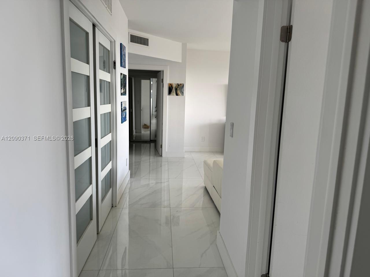 2000 Island Blvd # 2808, Aventura FL 33160 photo 2