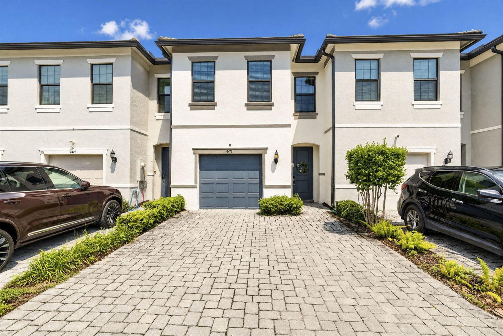 4416 Appleton Circle E, Oakland Park FL 33309 photo 2