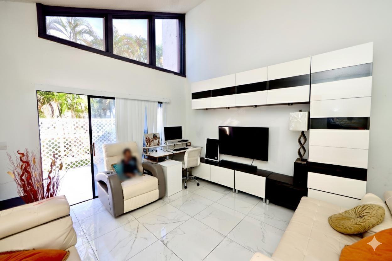 3156 NW 84TH Avenue, Sunrise FL 33351 photo 3