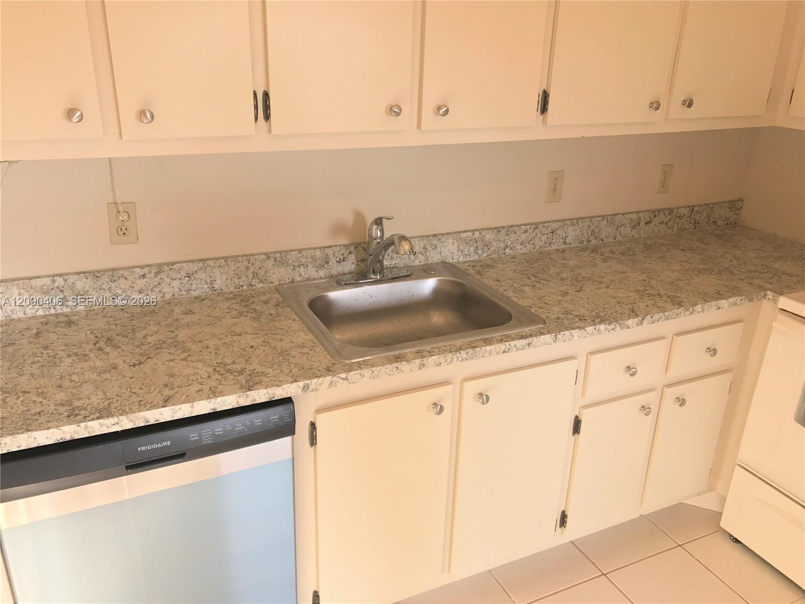 1902 Bermuda Cir # D4, Coconut Creek FL 33066 photo 4