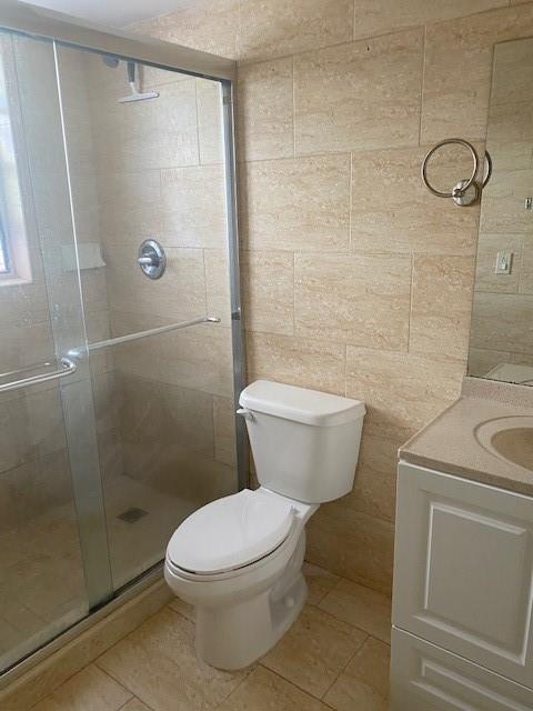 9460 FONTAINEBLEAU Boulevard # 324, Miami FL 33172 photo 3