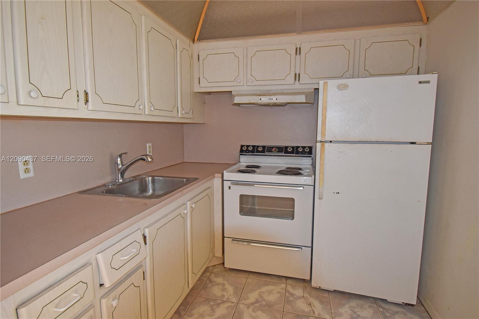 167 Oakridge L # 167, Deerfield Beach FL 33442 photo 2
