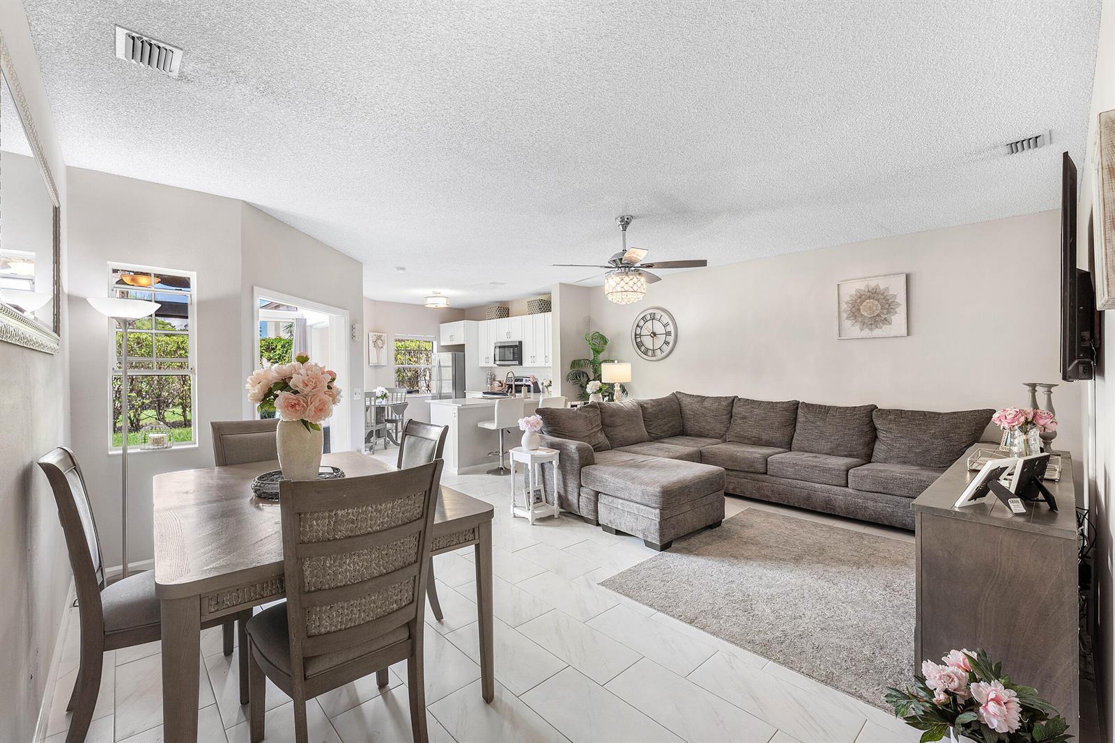 6735 Via Regina, Boca Raton FL 33433 photo 3