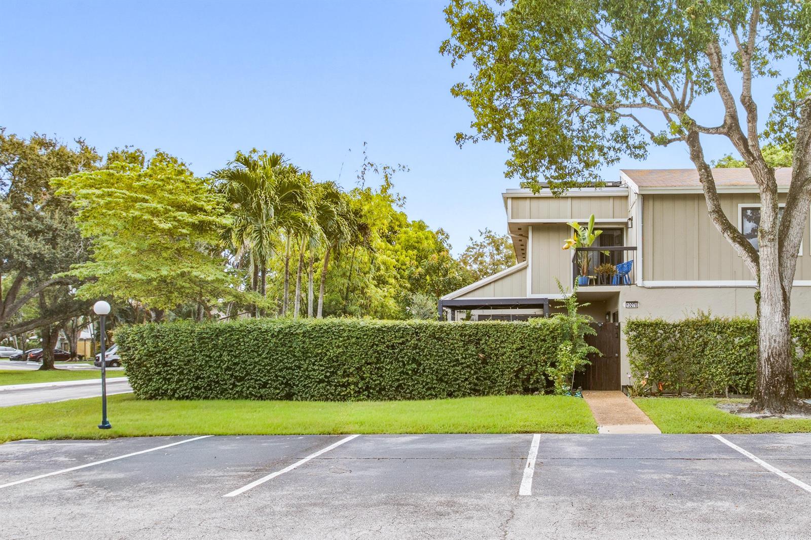 13278 NW 5th Court, Plantation FL 33325 photo 3
