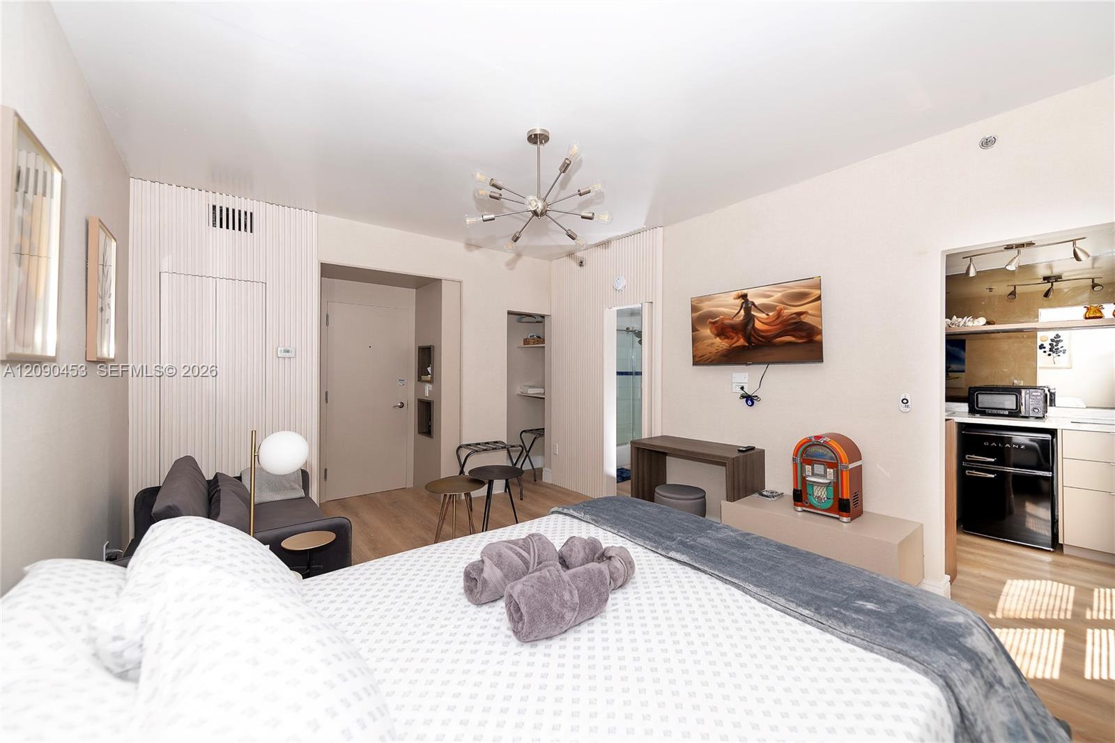 918 Ocean Dr # 206, Miami Beach FL 33139 photo 2