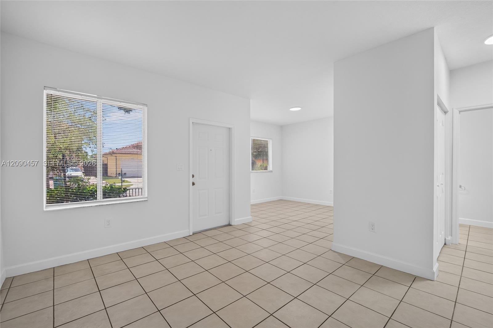 11233 SW 231st Ln, Miami FL 33170 photo 4