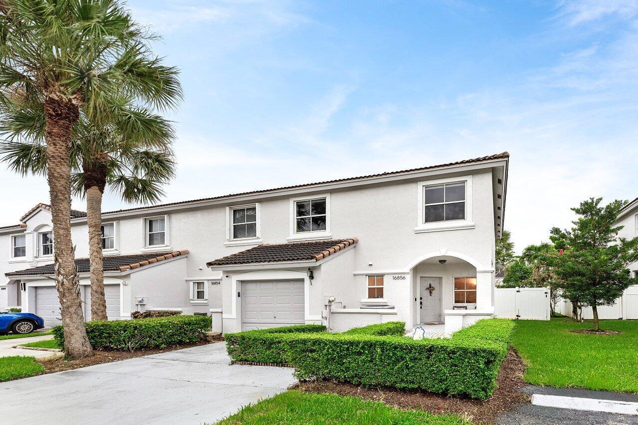 16856 SW 1ST Place, Pembroke Pines FL 33027 photo 2