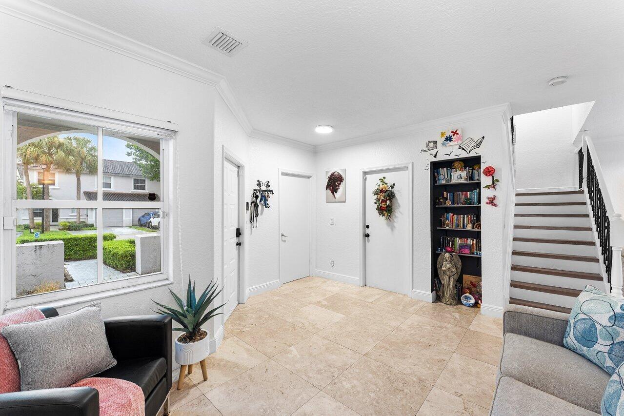 16856 SW 1ST Place, Pembroke Pines FL 33027 photo 5