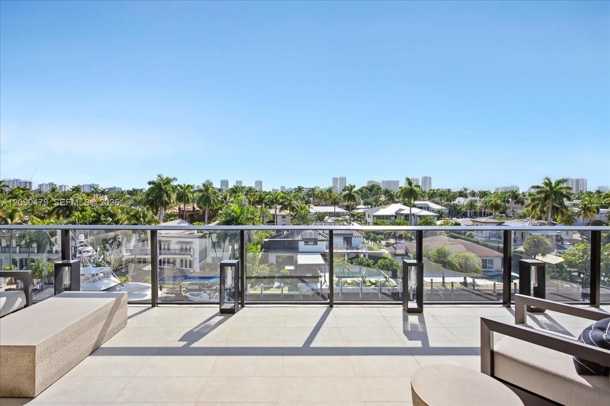 160 Isle Of Venice Dr., Fort Lauderdale FL 33301 photo 2