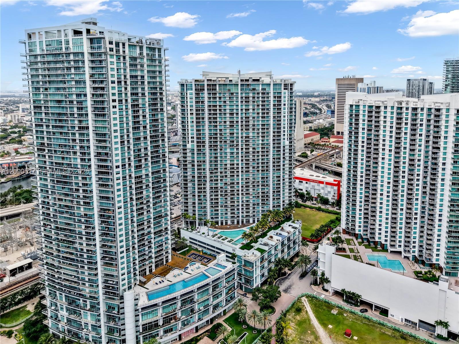 90 SW 3rd St # 308, Miami FL 33130 photo 2