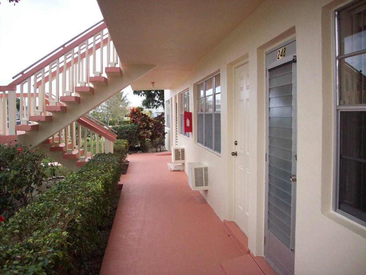 263 CAMDEN K, West Palm Beach FL 33417 photo 2